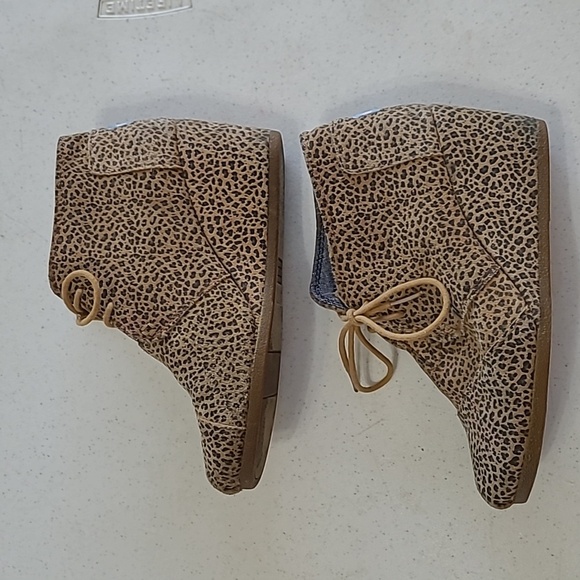 Toms Leopard Print Women's Ankle Boots size 8 - Picture 3 of 9